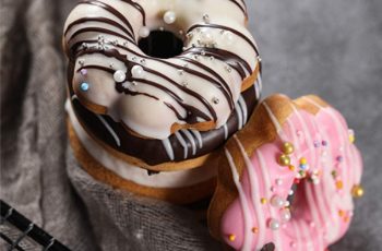 Top 10 Best Donut Makers In 2021  Reviews